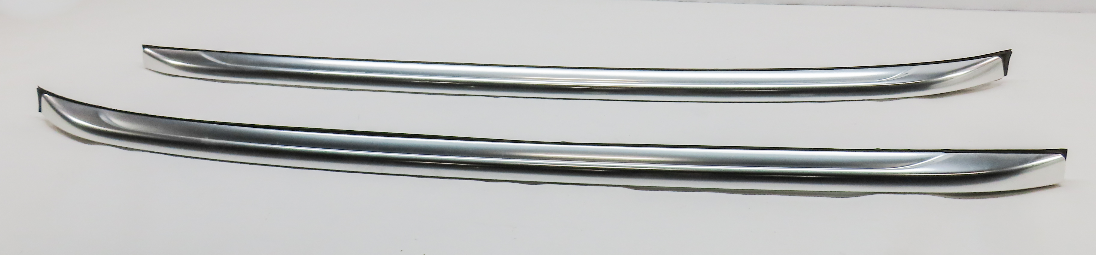 2013 BMW X1 (E84) ROOF CARGO LUGGAGE RACK RAIL SET/2 — exact item pictured